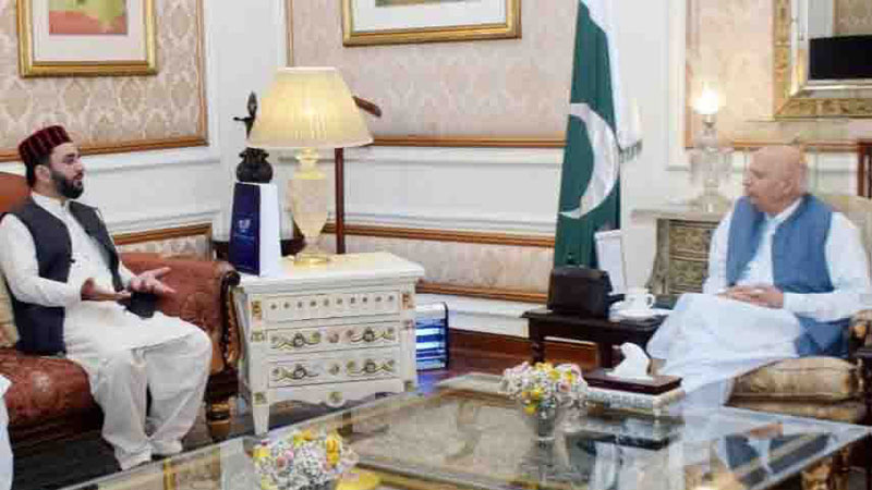 Allama Mir Asif Akbar calls on Governor Punjab