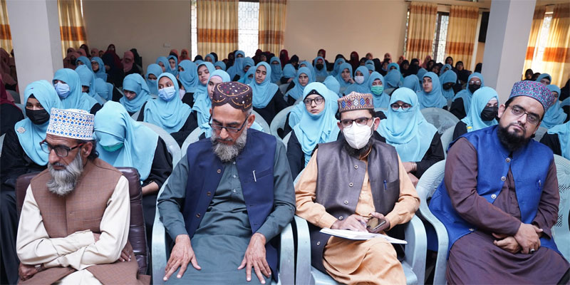 Dr Hassan Qadri addresses addresses orientation ceremony for new students of minhaj college for women