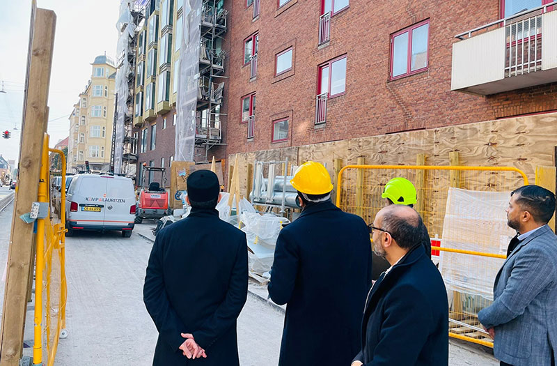 Dr Hassan Mohi-ud-Din Qadri visits construction site of Amager center