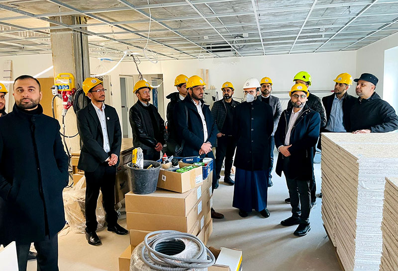 Dr Hassan Mohi-ud-Din Qadri visits construction site of Amager center