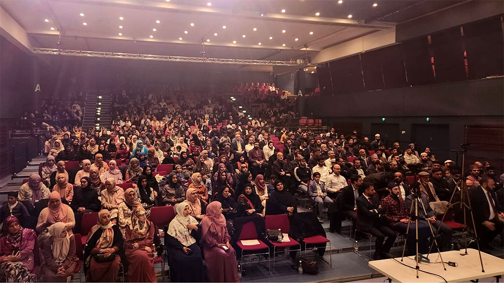 Shaykh Hammad Mustafa al-Madani al-Qadri addressing Mawlid Conference in Denmark