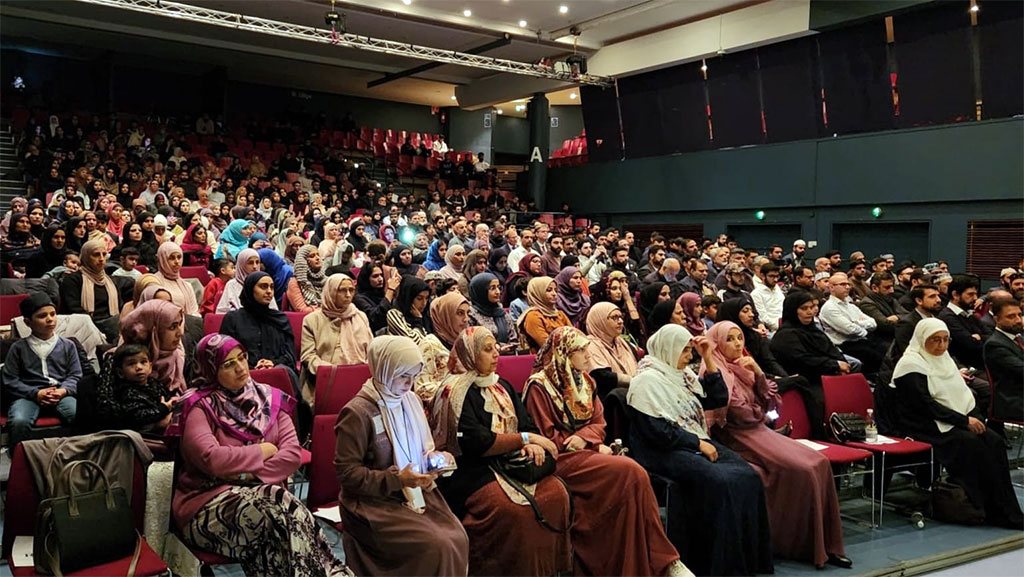 Shaykh Hammad Mustafa al-Madani al-Qadri addressing Mawlid Conference in Denmark