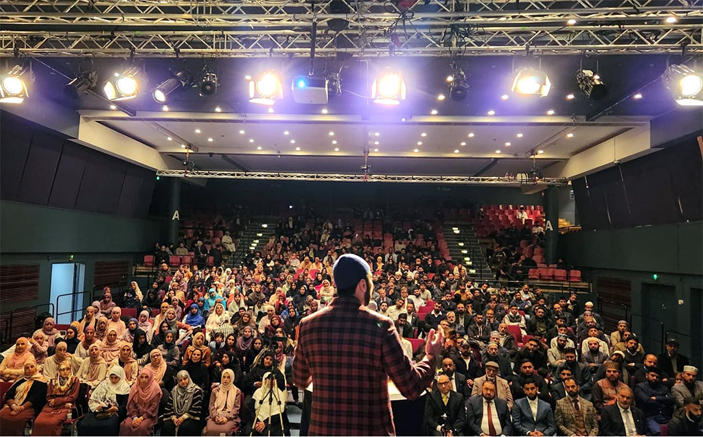 Shaykh Hammad Mustafa al-Madani al-Qadri addressing Mawlid Conference in Denmark