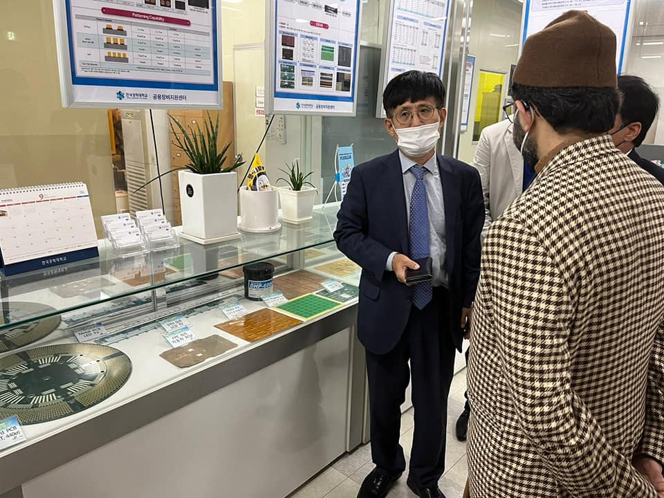 Dr Hassan Mohi ud Din Qadri visits Tech University of Korea Siheung-si