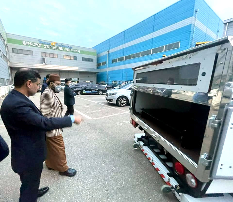 Dr Hassan Mohi ud Din Qadri visits Tech University of Korea Siheung-si