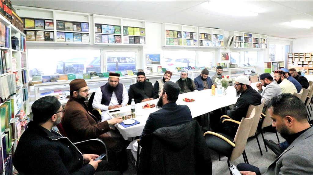 Religious scholars hold a meeting with Dr Hassan Mohi-ul-Din Qadri in Denmark