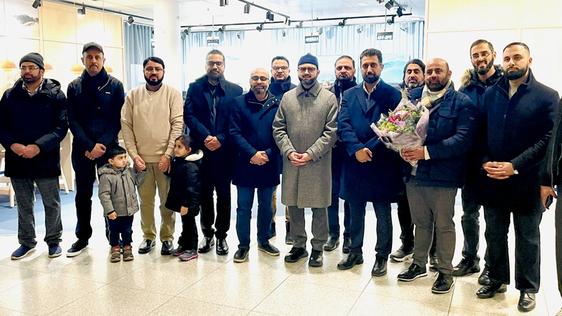 Dr. Hasan Mohiuddin Qadri received a warm welcome on his arrival in Denmark