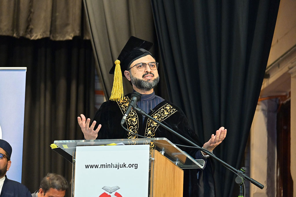 Dr Hassan Qadri attended graduation ceremony London