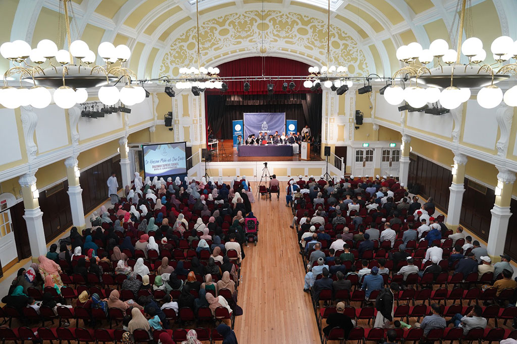 Dr Hassan Qadri attended graduation ceremony London