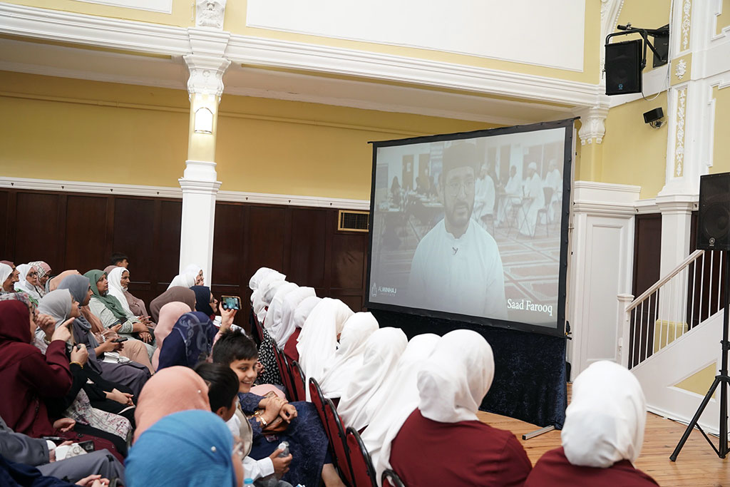 Dr Hassan Qadri attended graduation ceremony London