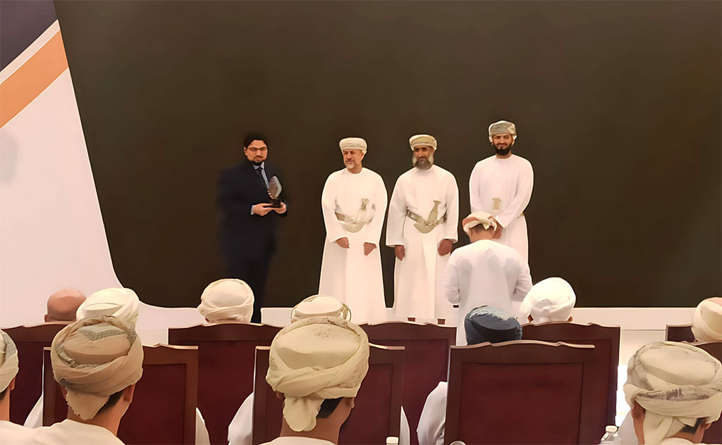 Dr Hussain Mohi-ud-Din Qadri addresses international conference on Al-Multaqi al-Waqfi al-Thani in Oman