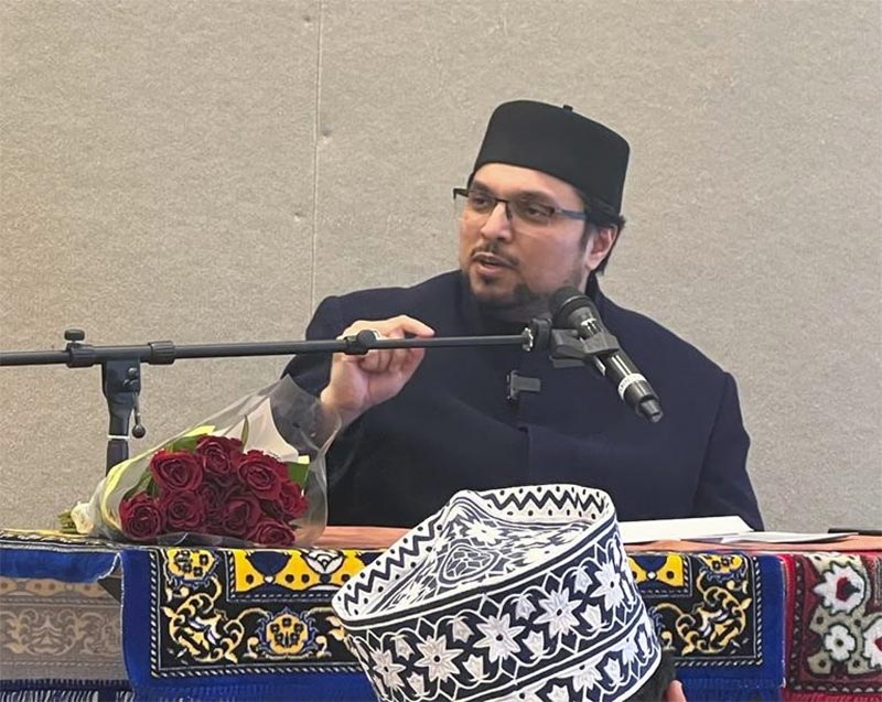 Dr Hussain Qadri adressing Khutba Jummah at Jamia Minhaj victoria