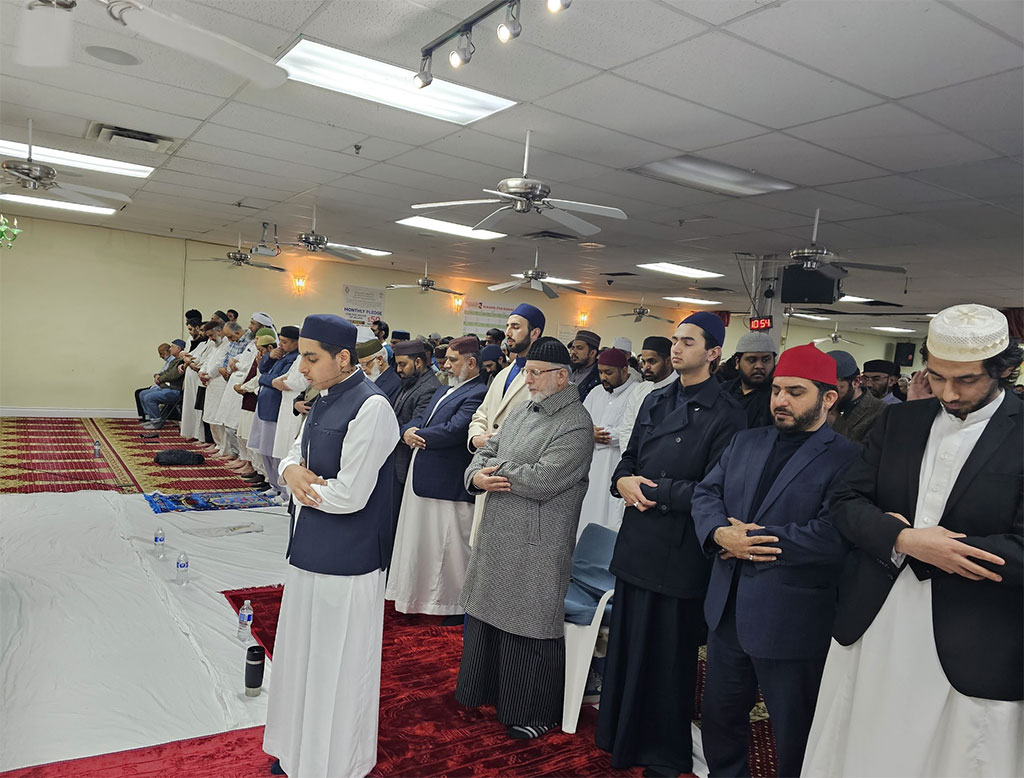 Dr Tahir-ul-Qadri addressing Laylatul Qadr program in Canada