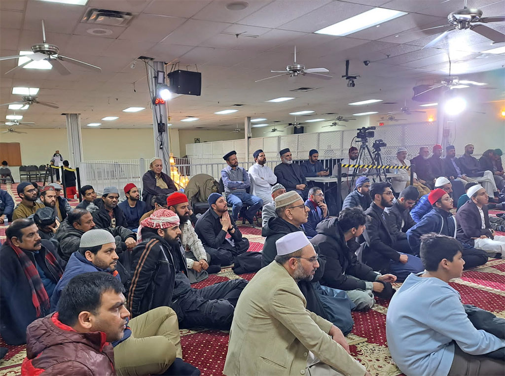 Shaykh Hammad Mustafa addressing Ghose Azam Conference