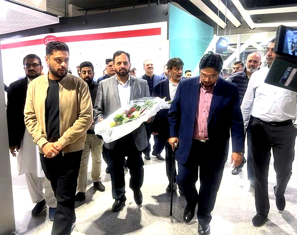 dr hussain qadri arrived in france