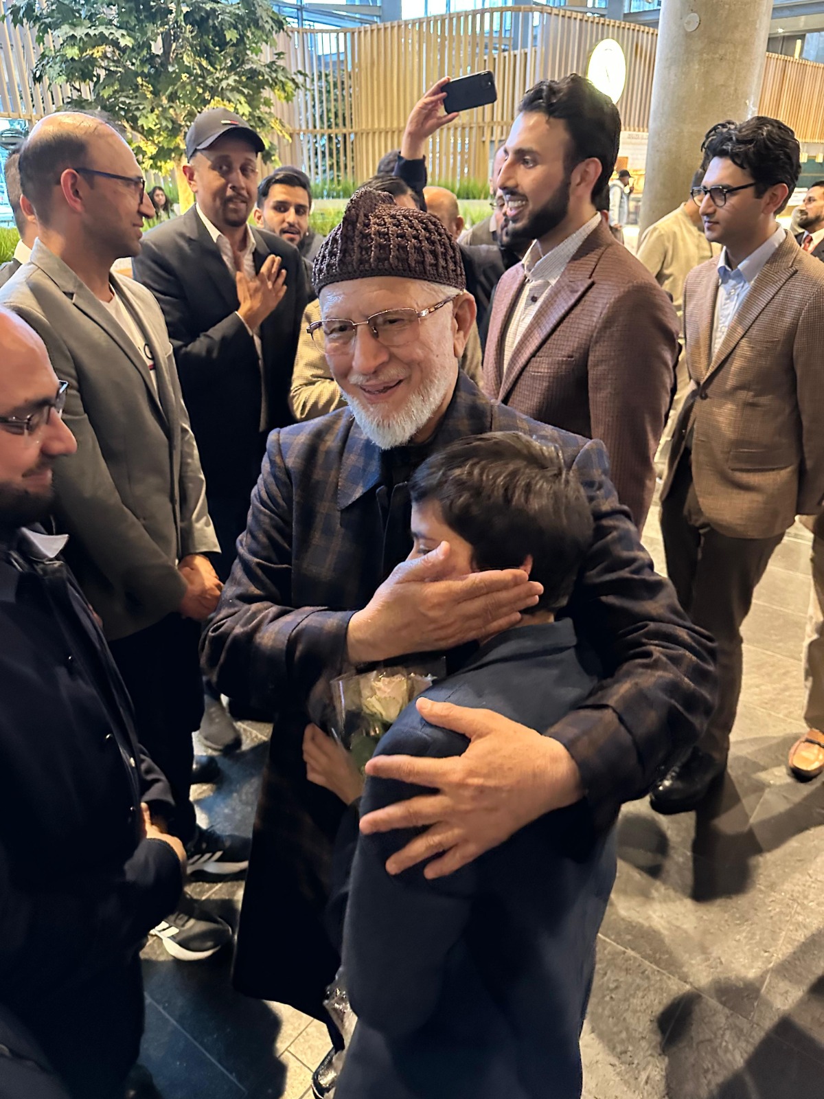 Dr Tahir ul Qadri reaches Oslo