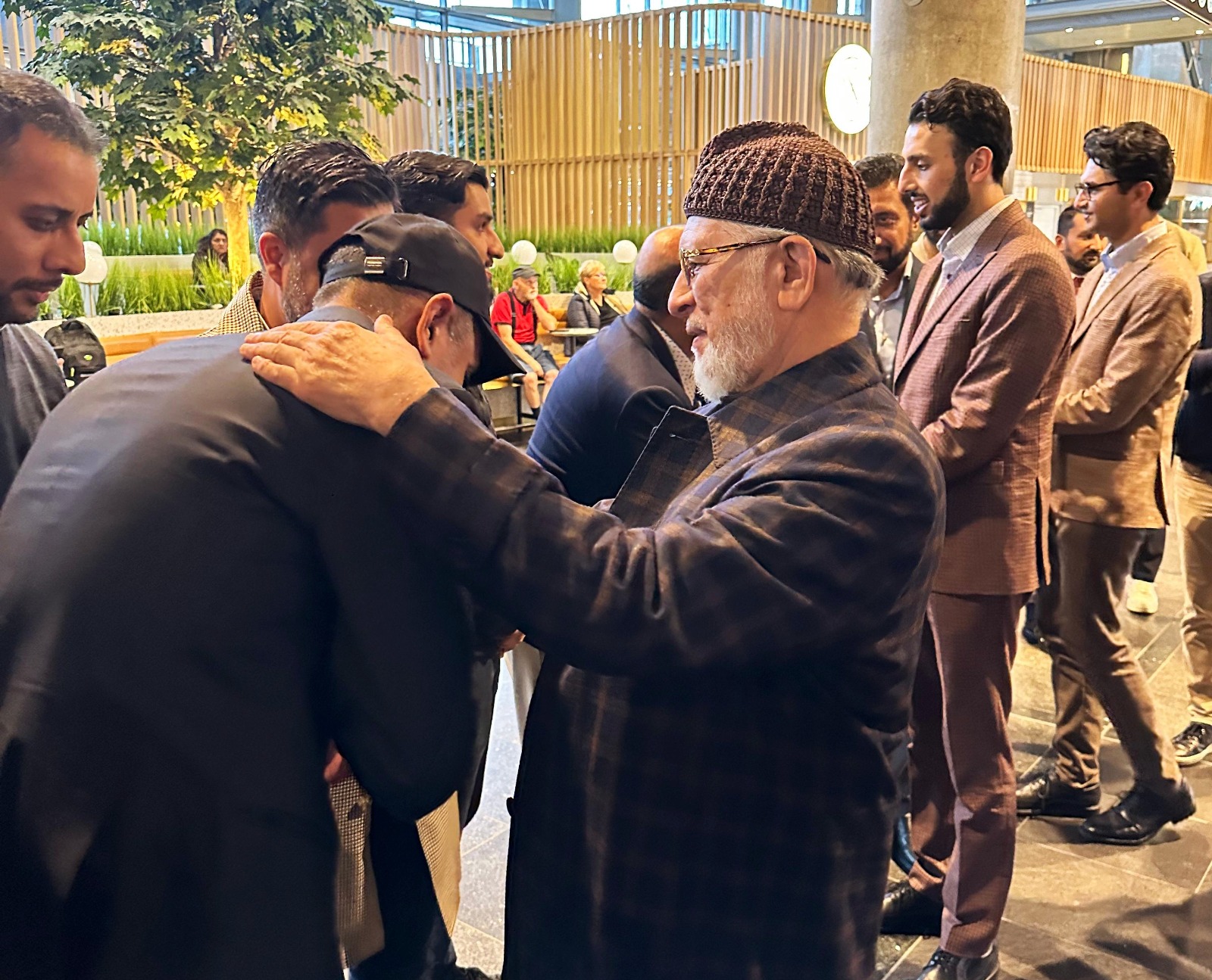 Dr Tahir ul Qadri reaches Oslo