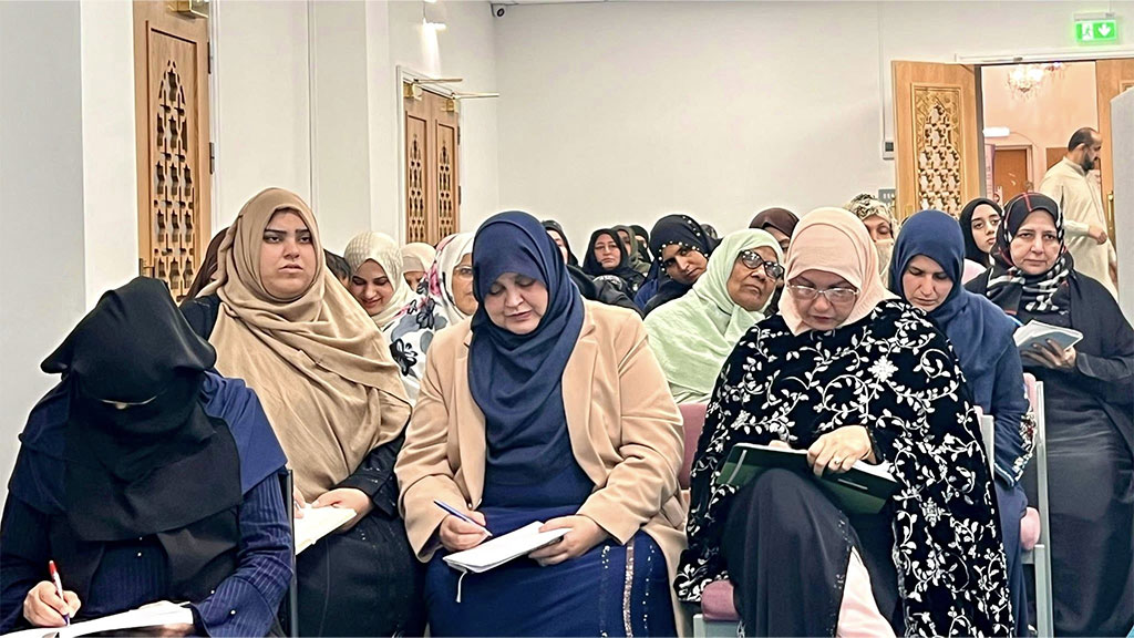 Hafiz Saeed Raza Baghdadi addresses Diploma in Quran Studies Manchester