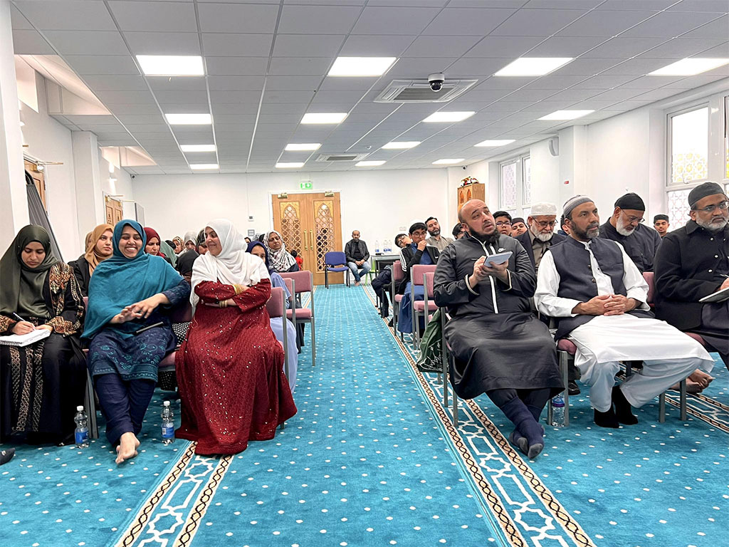 Hafiz Saeed Raza Baghdadi addresses Teachers Training Session at MQI Manchester