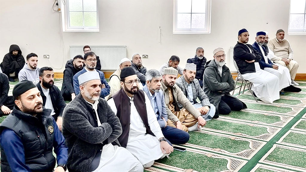 Hafiz Saeed Raza Baghdadi addresses Teachers Training Session at MQI Walsall