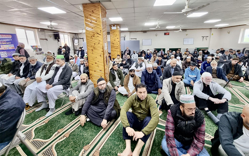 Hafiz Saeed Raza Baghdadi addresses Teachers Training Session at MQI Walsall