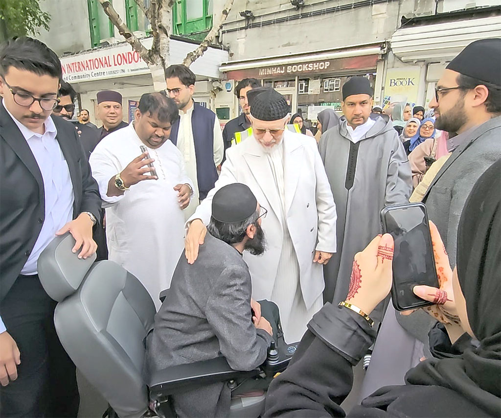 UK: Shaykh-ul-Islam Dr Muhammad Tahir-ul-Qadri Offers Eid Prayer at MQI London