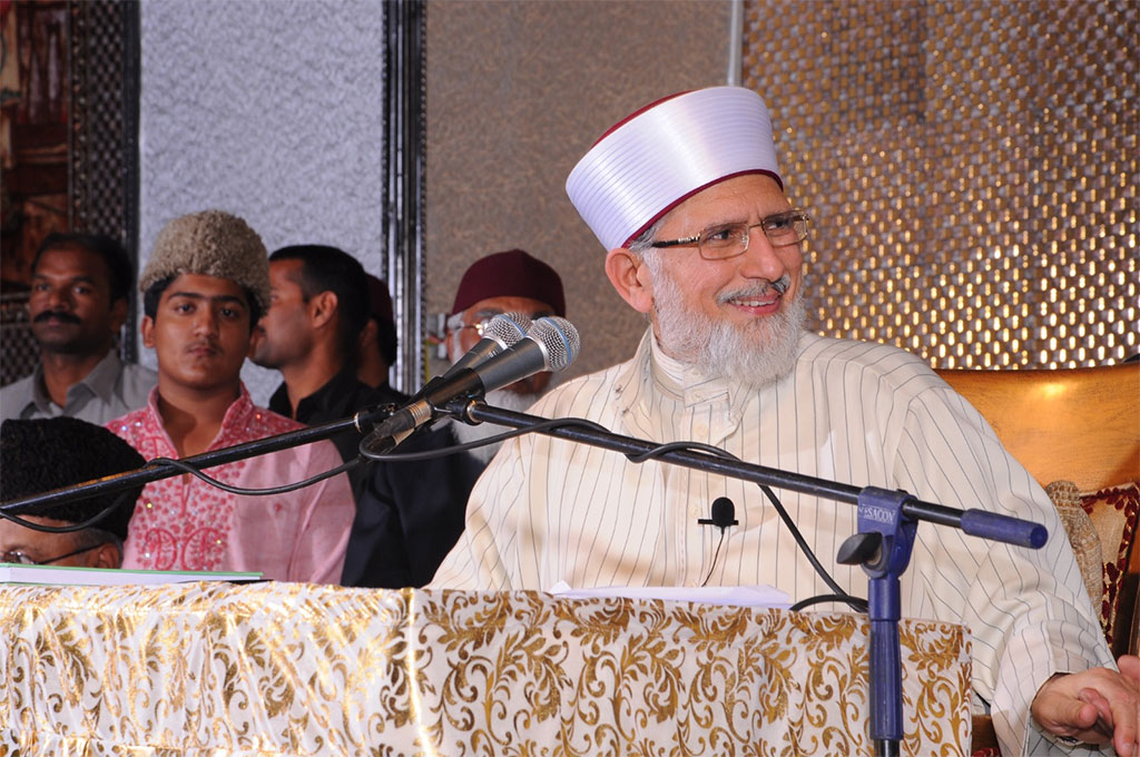Shaykh-ul-Islam delivers lecture Dars-e-Usool-e-Hadith in Hyderabad Deccan India 2012