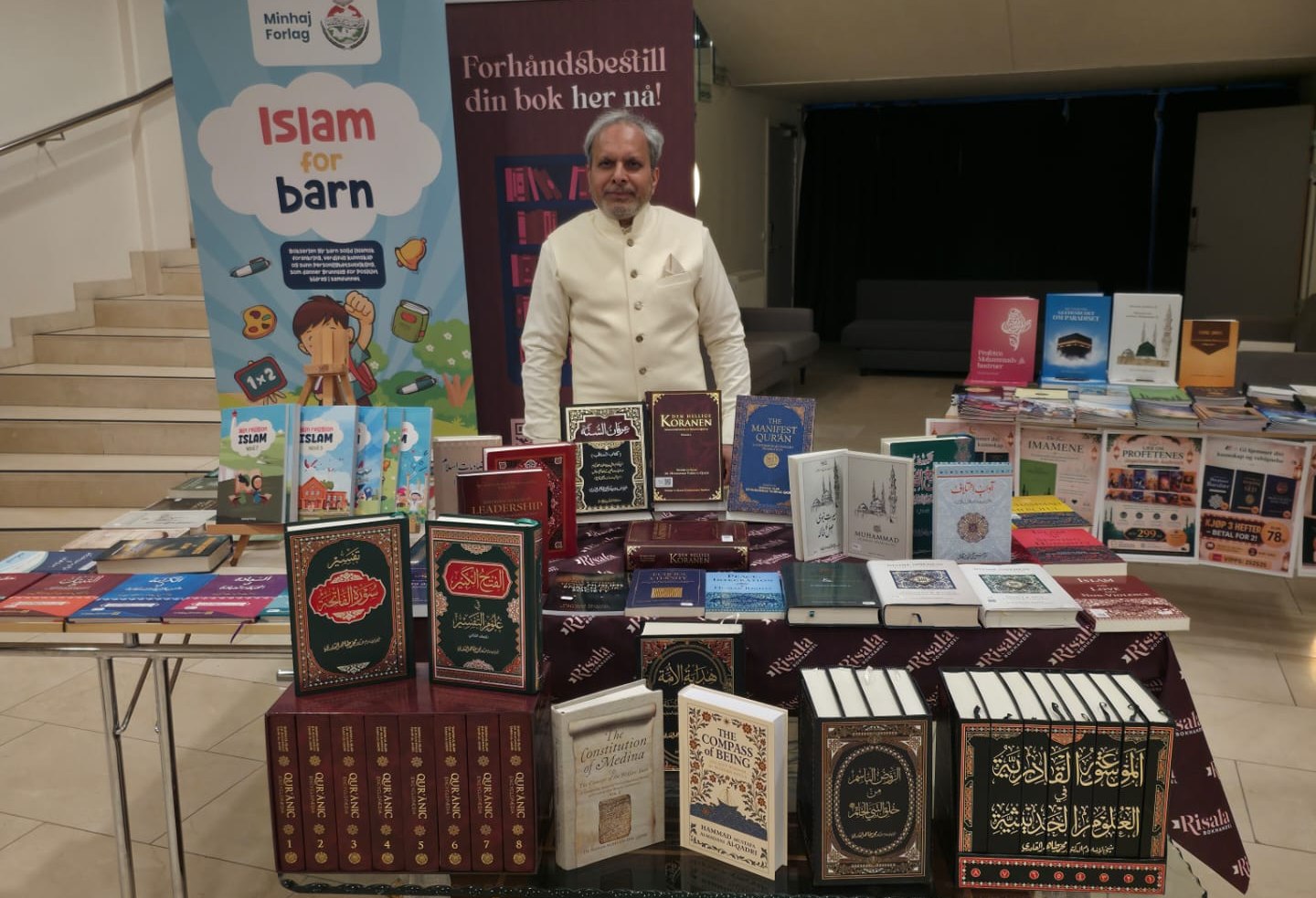 Dr Tahir ul Qadri book stall in Oslo