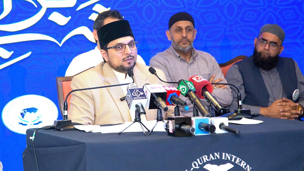Prof. Dr. Hussain Mohi-ud-Din Qadri addressing Shab-e-Barat spiritual gathering organized by Minhaj-ul-Quran in Kuala Lumpur