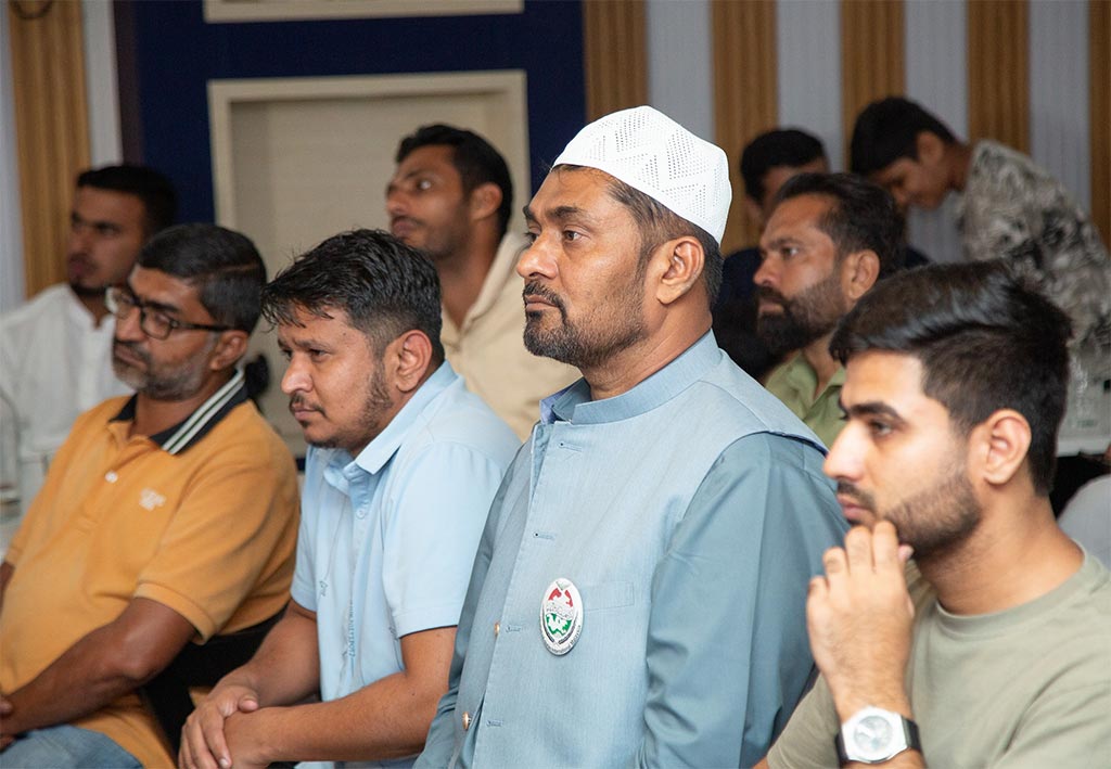 Prof. Dr. Hussain Mohi-ud-Din Qadri addressing Shab-e-Barat spiritual gathering organized by Minhaj-ul-Quran in Kuala Lumpur