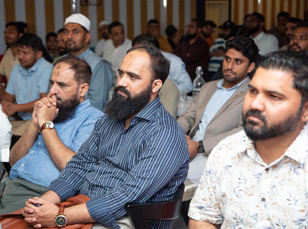 Prof. Dr. Hussain Mohi-ud-Din Qadri addressing Shab-e-Barat spiritual gathering organized by Minhaj-ul-Quran in Kuala Lumpur