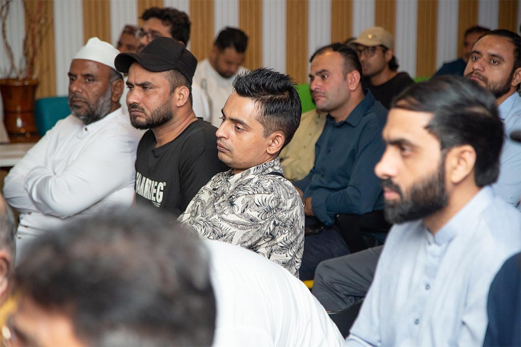 Prof. Dr. Hussain Mohi-ud-Din Qadri addressing Shab-e-Barat spiritual gathering organized by Minhaj-ul-Quran in Kuala Lumpur