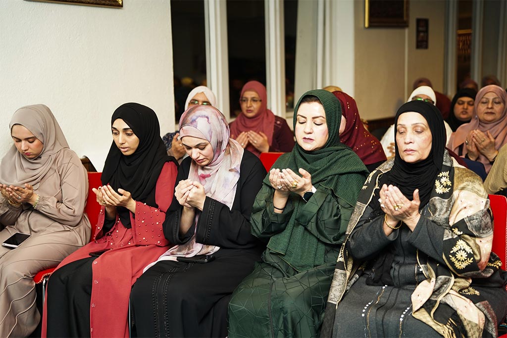 Shaykh Hammad Mustafa al-Madani al-Qadri speaking at Minhaj-ul-Quran Islamic Centre Oslo