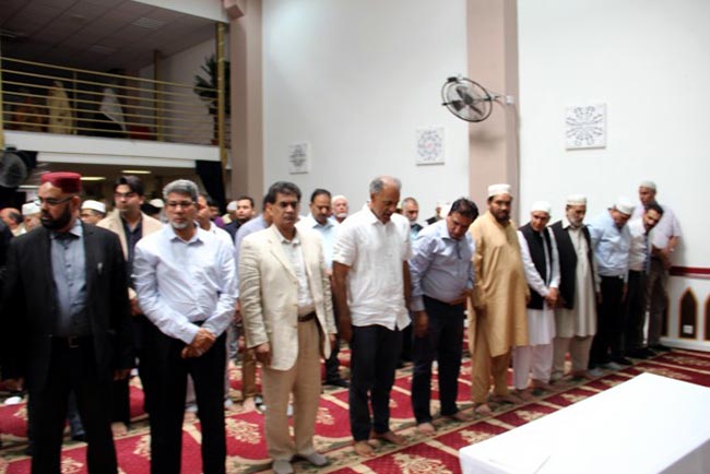 Sheikh Zahid Fayyaz aunt's funeral prayer