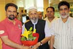 منہاج القرآن انٹرنیشنل سپین کی مجلس شوریٰ کے صدر ارشد محمود عمرہ کی ادائیگی کے بعد واپس پہنچ گئے