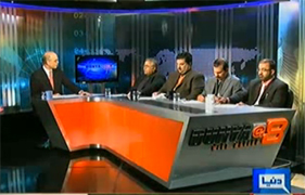 Dunya @ 8 with Malick (Qadri bamuqabila siyasi biradri – Fateh kiski?) – 3rd January 2013