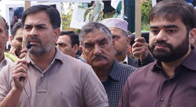 ڈنمارک: سانحہ لاہور کے خلاف پاکستانی ایمبیسی کے سامنے پاکستانی تنظیمات کااحتجاجی مظاہرہ