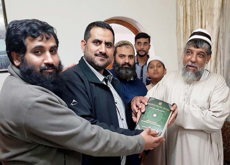 عوامی تحریک ساوتھ افریقہ کے عہدیداروں کی پریٹوریا مسلم ٹرسٹ کے ممبر احمد سے  ملاقات