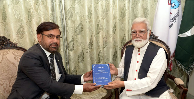 Sohail Raza meets Archbishop Joseph Coutts, congratulates him on his appointment as Cardinal