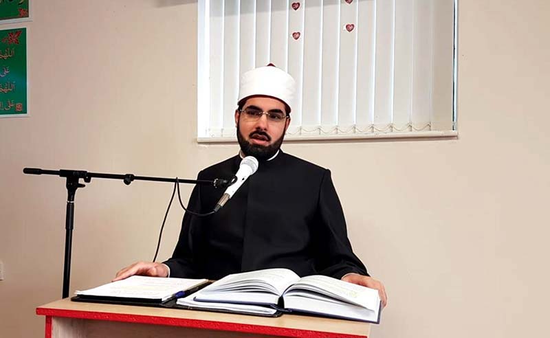 Young MQI Scholar Qasim-ul-Qadri Al Azhari addresses in the UK