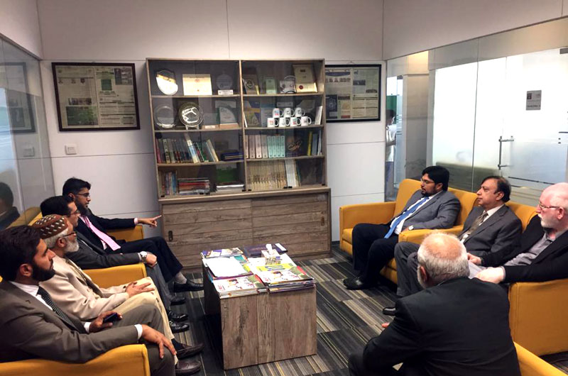 Dr Hussain Mohi-ud-Din Qadri discusses collaborative options with Director IBA-CEIF