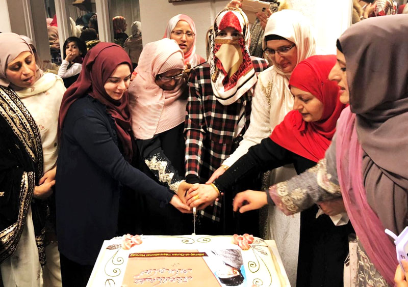 Oslo: Dr Ghazala Hassan Qadri participates in a cake cutting ceremony on Quaid Day celebrations