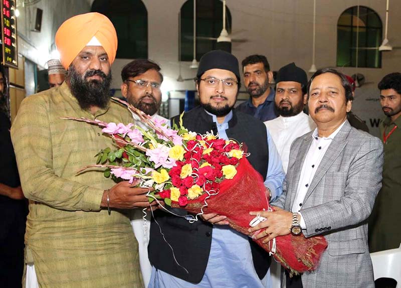 انٹرفیتھ ریلیشنز منہاج القرآن انٹرنیشنل کی دعوت پر مختلف مذاہب کے رہنماوں کی شہراعتکاف آمد انٹرفیتھ ریلیشنز منہاج القرآن انٹرنیشنل کی دعوت پر مختلف مذاہب کے رہنماوں کی شہراعتکاف آمد