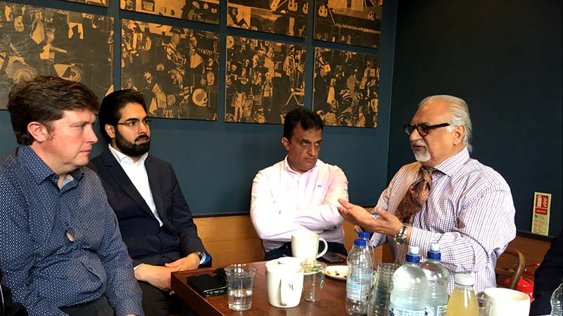شیخ محمد قاسم الازہری کی MP Mr.Andrew Lewer سے ملاقات