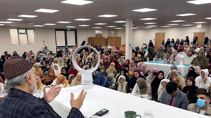 UK: Shaykh-ul-Islam explains MQI's contributions for youth