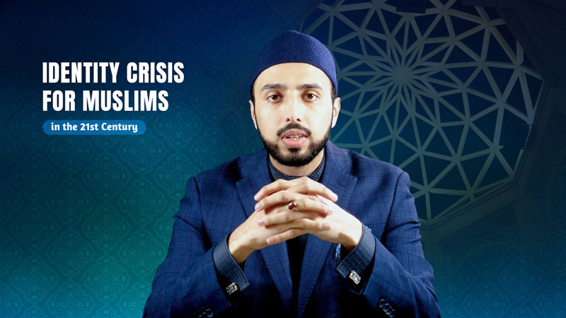 Shaykh Hammad Mustafa al-Madani al-Qadri delivers a talk on "Identity Crisis for Muslims in the 21st Century"