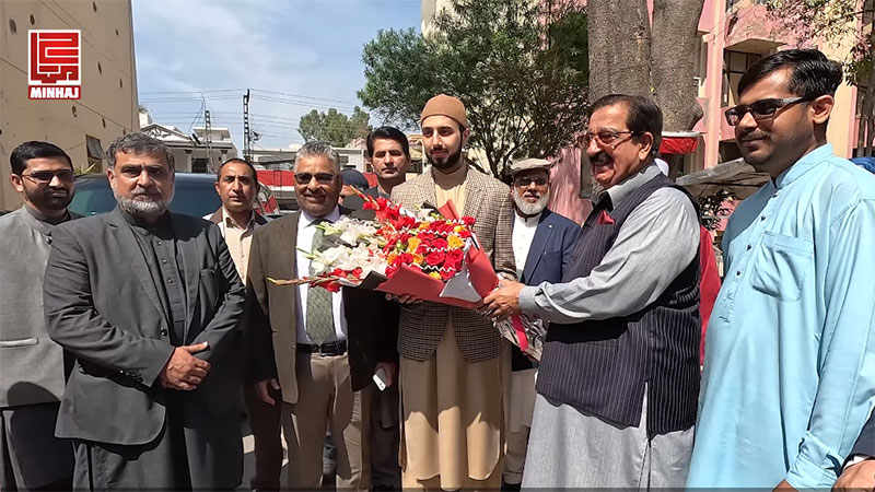 Shaykh Hammad Mustafa Al-Madani Al-Qadri visits Central Secretariat departments