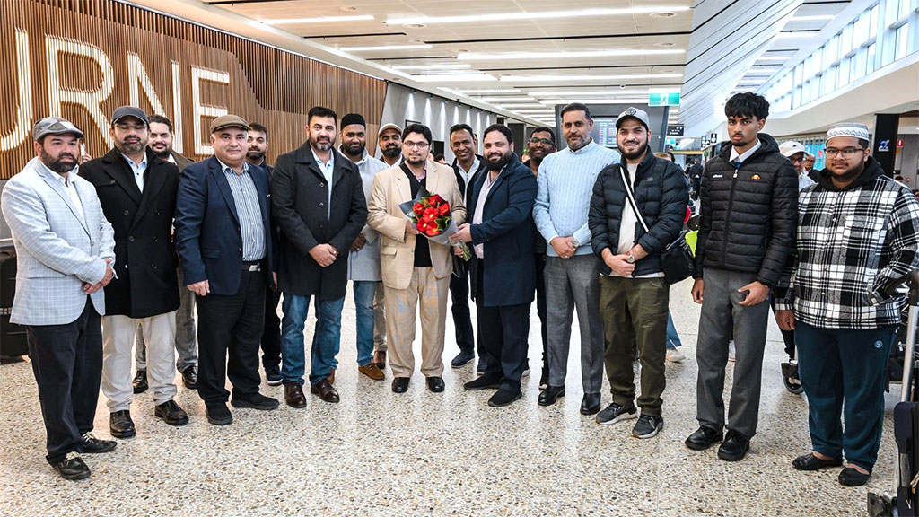 Prof. Dr. Hussain Mohi-ud-Din Qadri Arrives in Australia